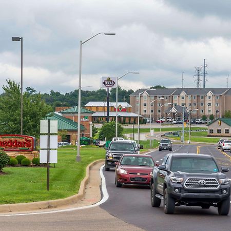 Hawthorn Suites By Wyndham Wheeling At The Highlands Triadelphia Dış mekan fotoğraf