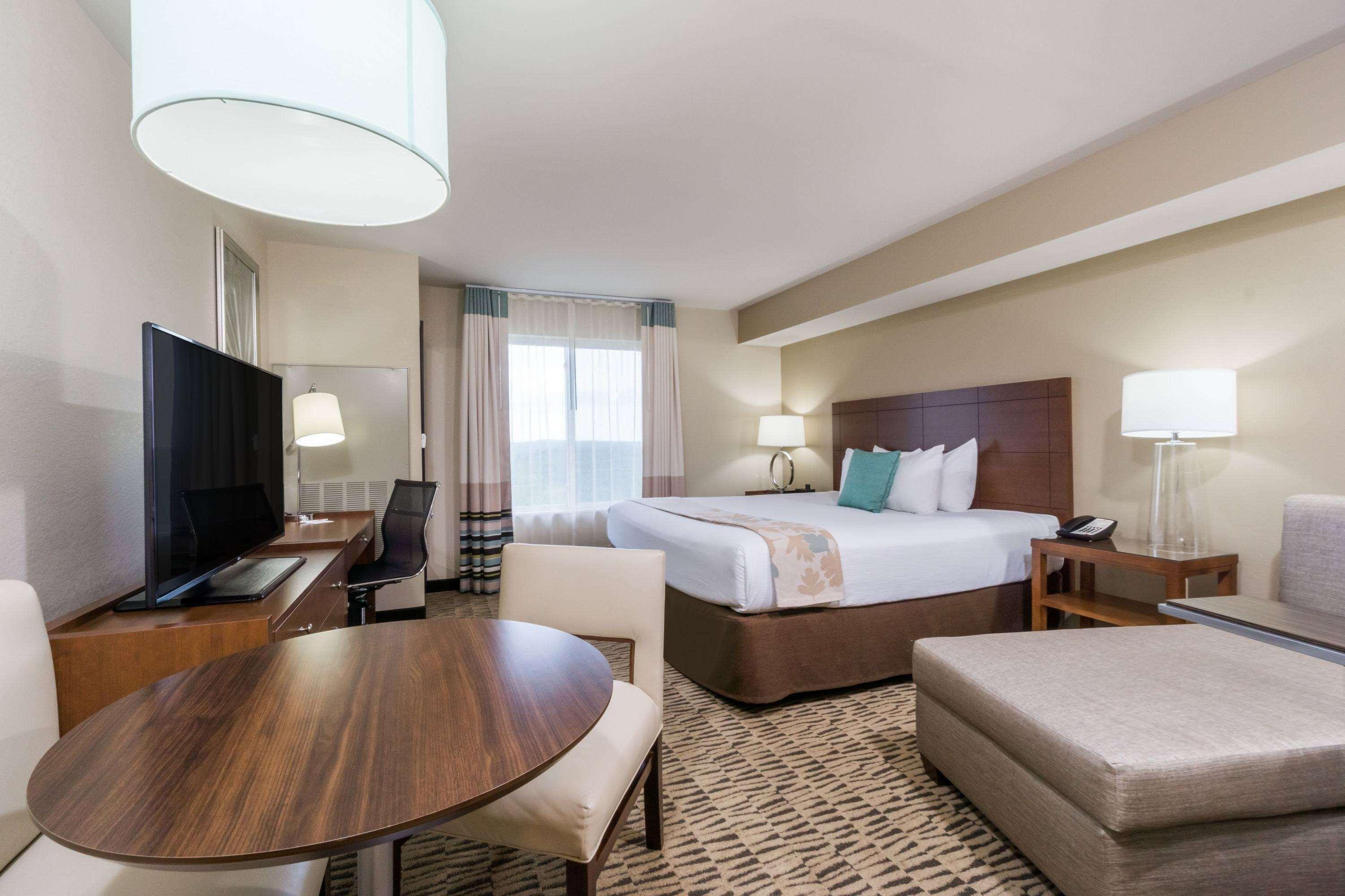 Hawthorn Suites By Wyndham Wheeling At The Highlands Triadelphia Dış mekan fotoğraf