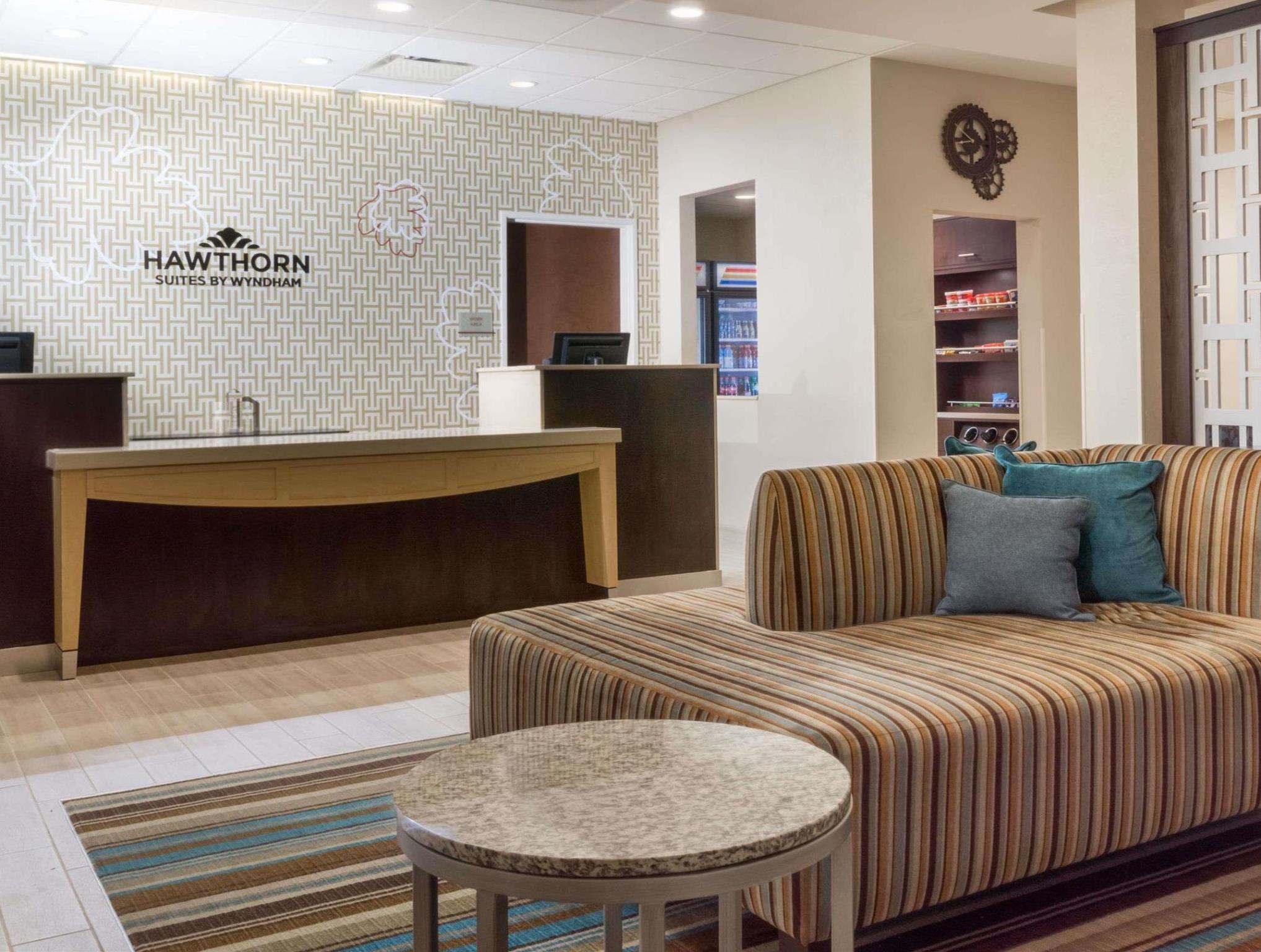 Hawthorn Suites By Wyndham Wheeling At The Highlands Triadelphia Dış mekan fotoğraf