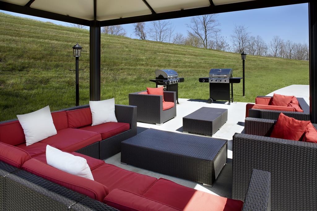 Hawthorn Suites By Wyndham Wheeling At The Highlands Triadelphia Dış mekan fotoğraf