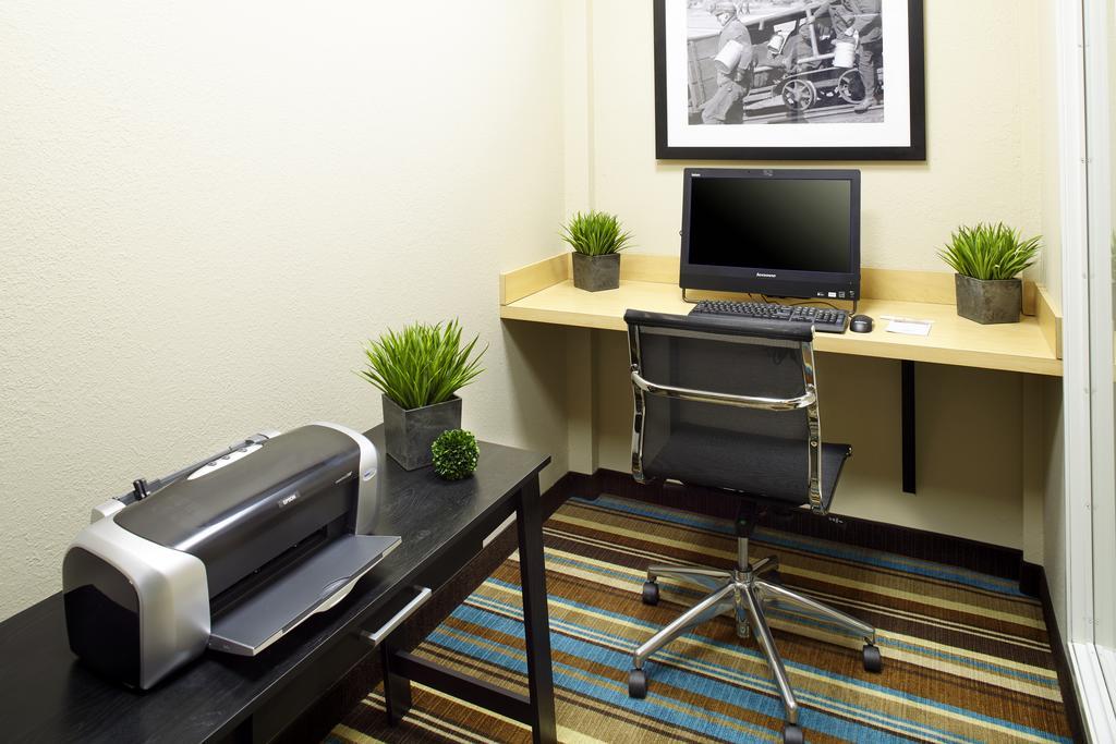 Hawthorn Suites By Wyndham Wheeling At The Highlands Triadelphia Dış mekan fotoğraf