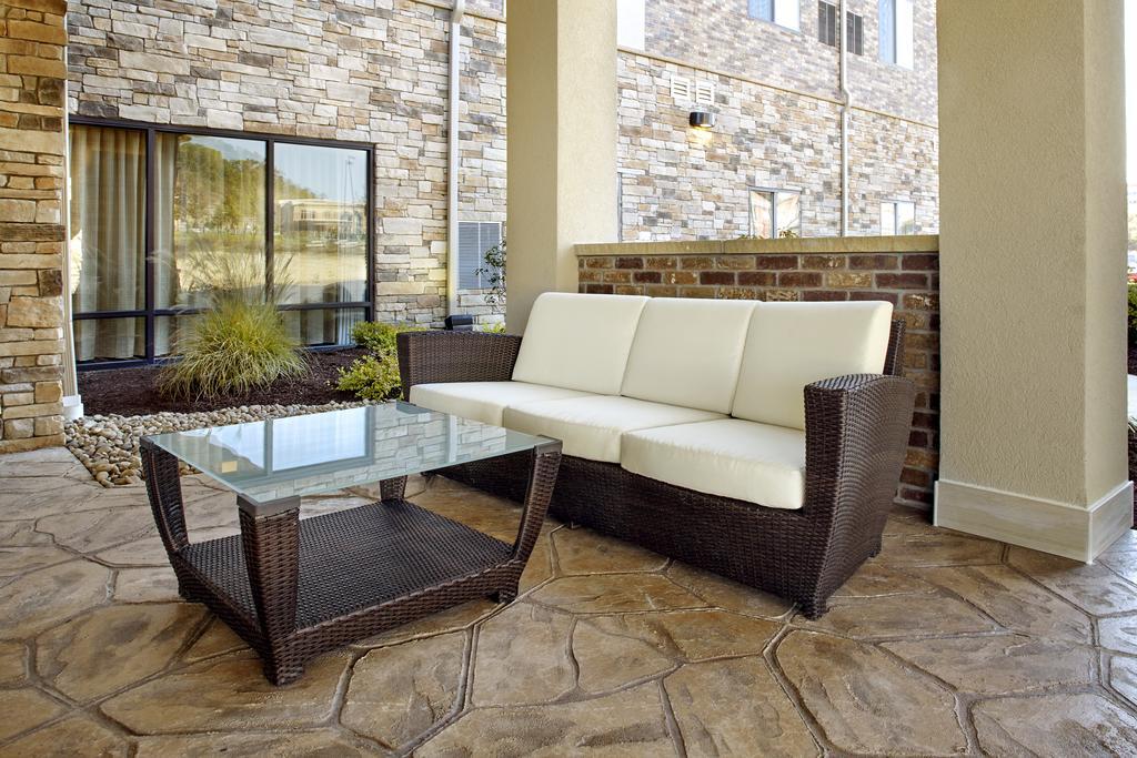 Hawthorn Suites By Wyndham Wheeling At The Highlands Triadelphia Dış mekan fotoğraf
