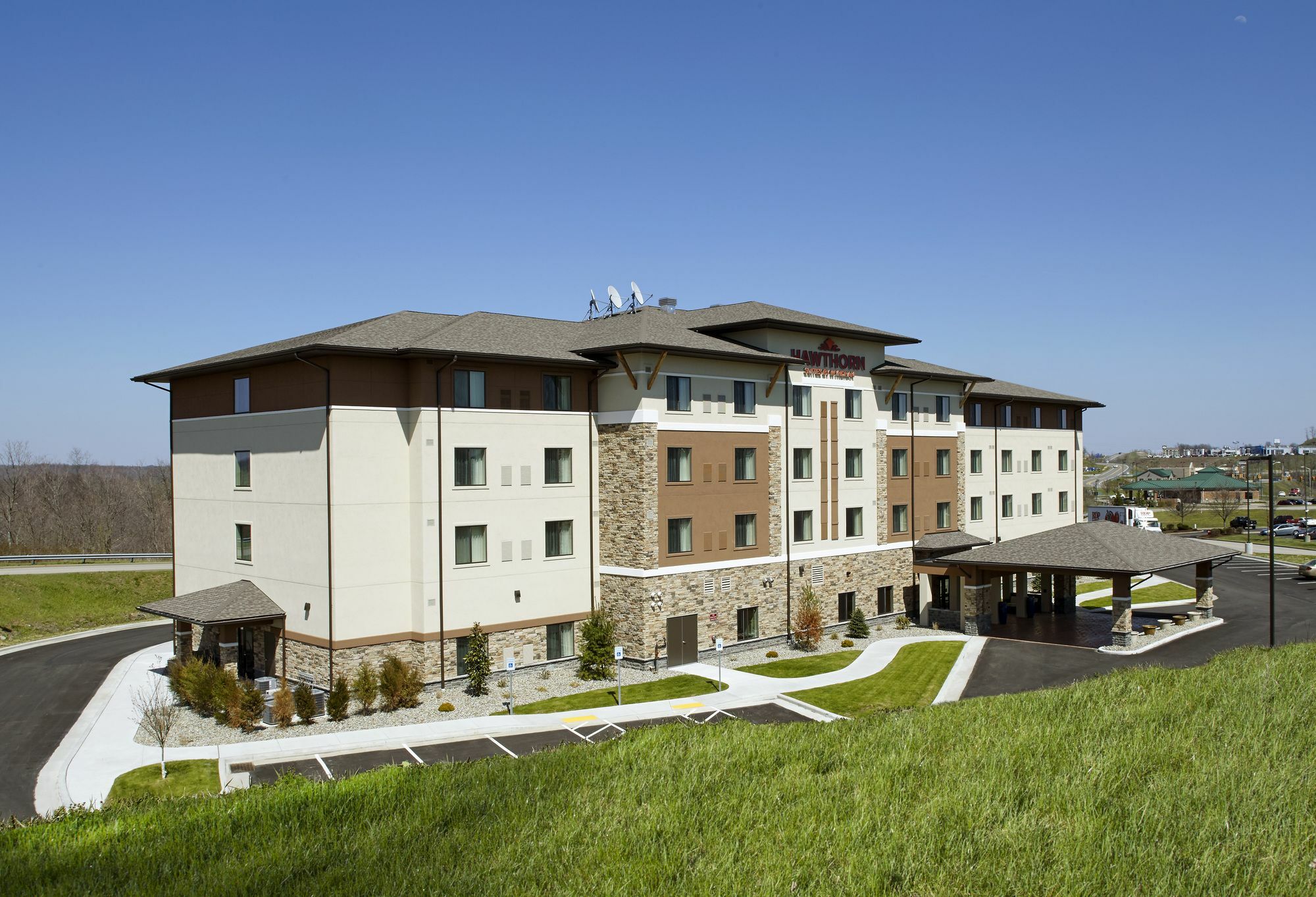 Hawthorn Suites By Wyndham Wheeling At The Highlands Triadelphia Dış mekan fotoğraf